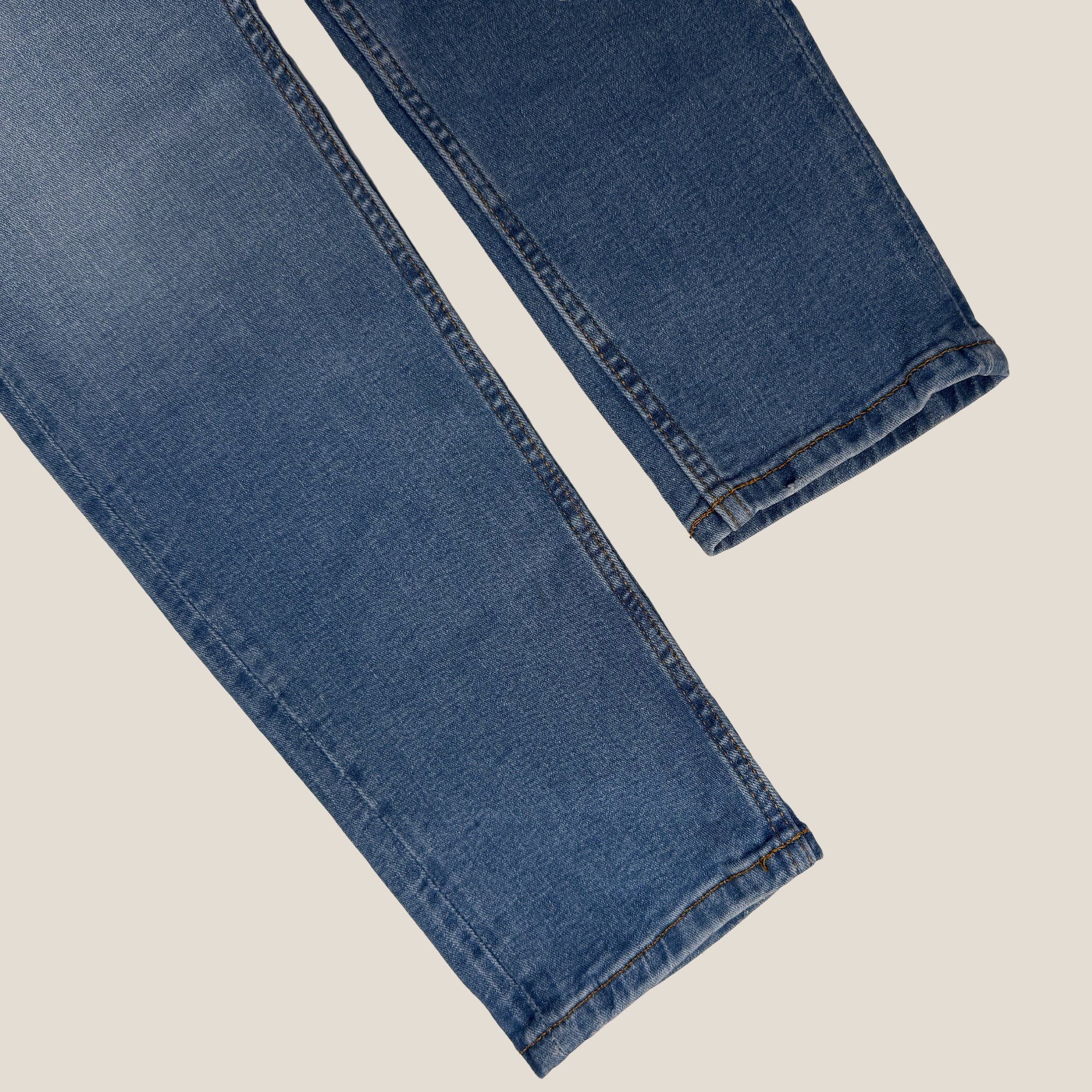 Distressed Jeans #D022