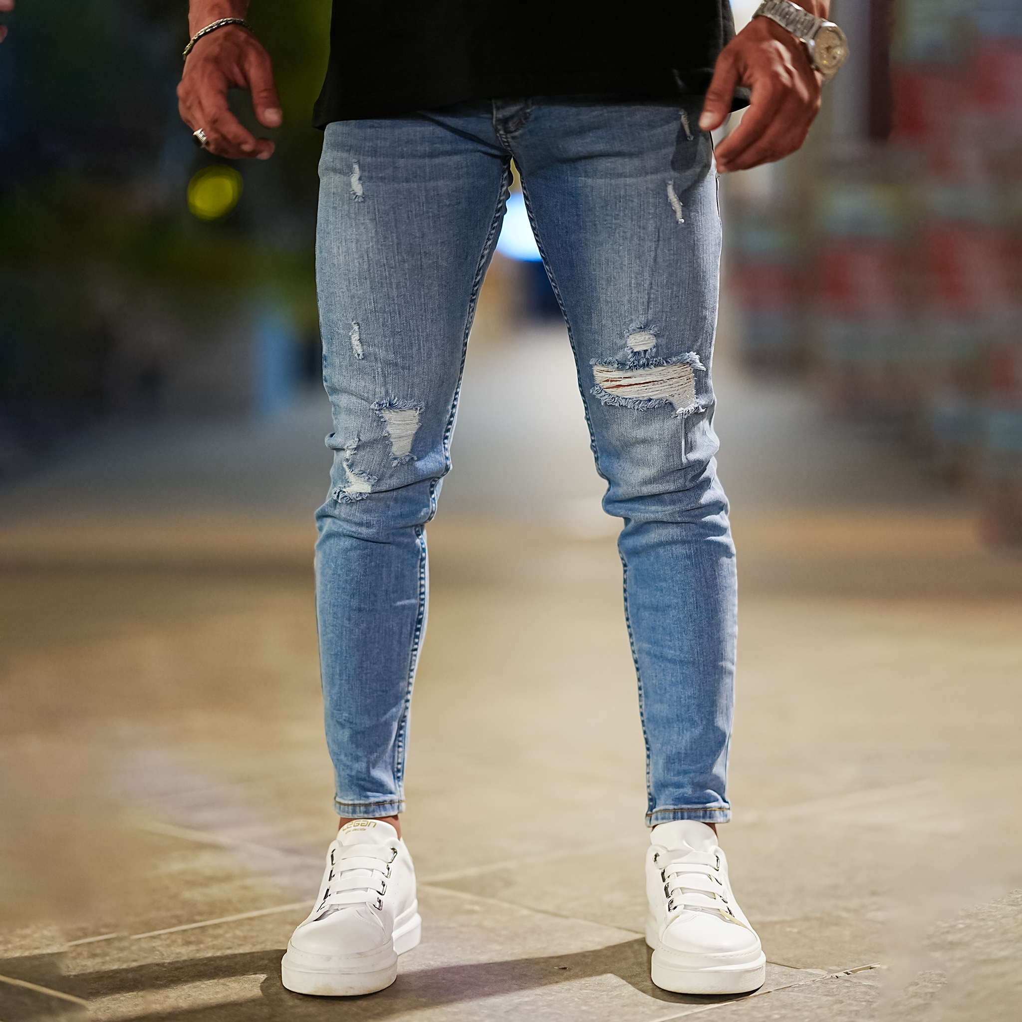 Distressed Jeans