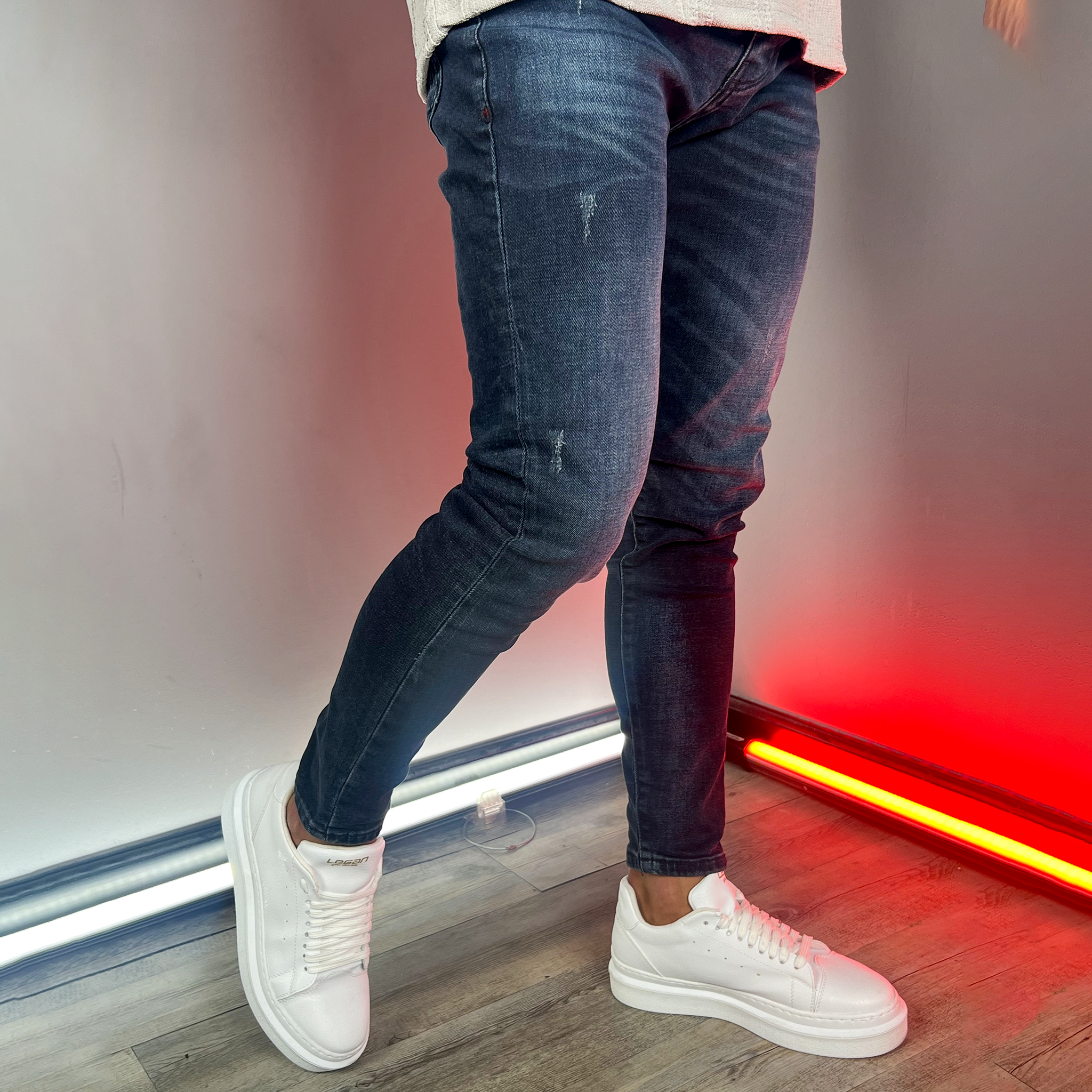 Distressed Jeans