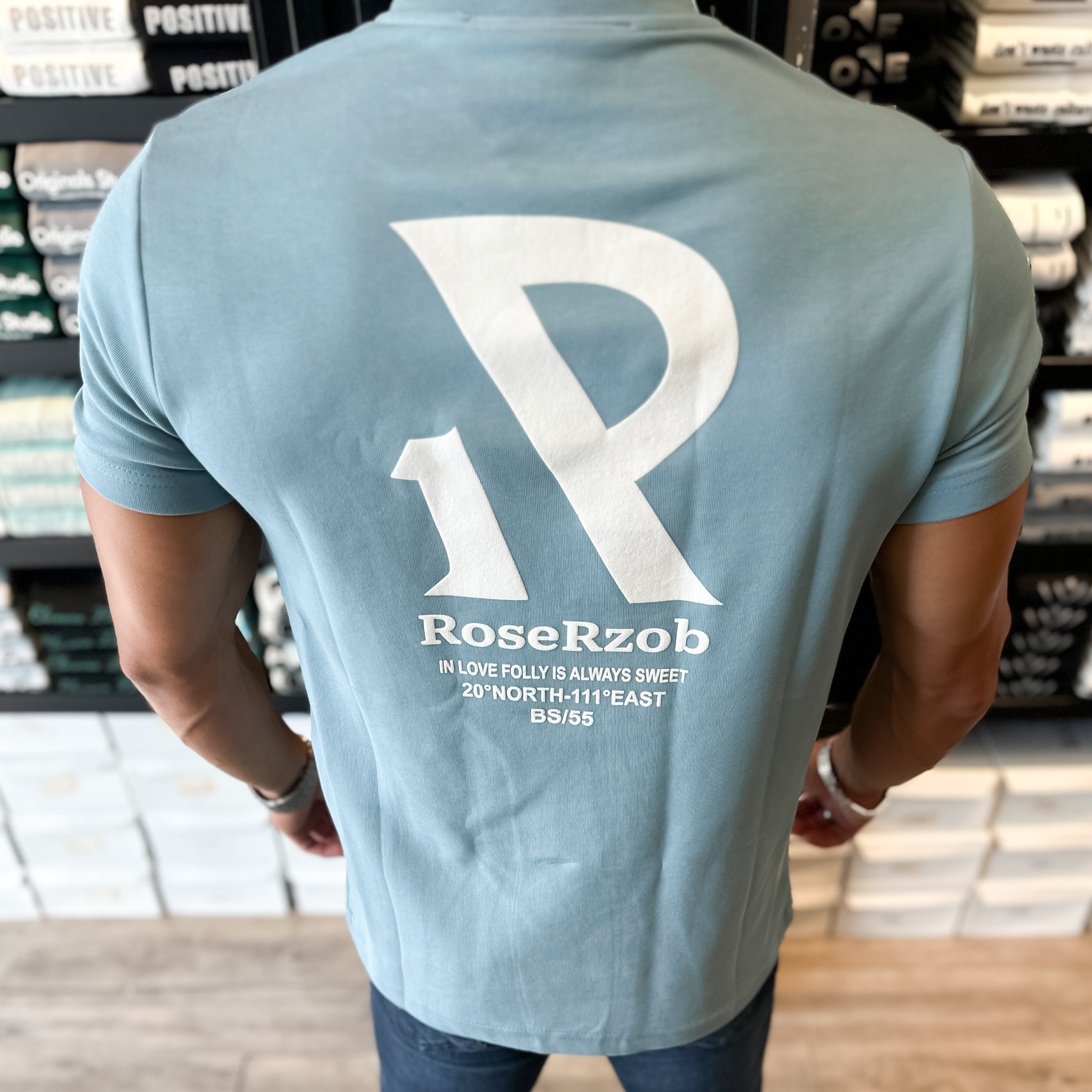 T-Shirt