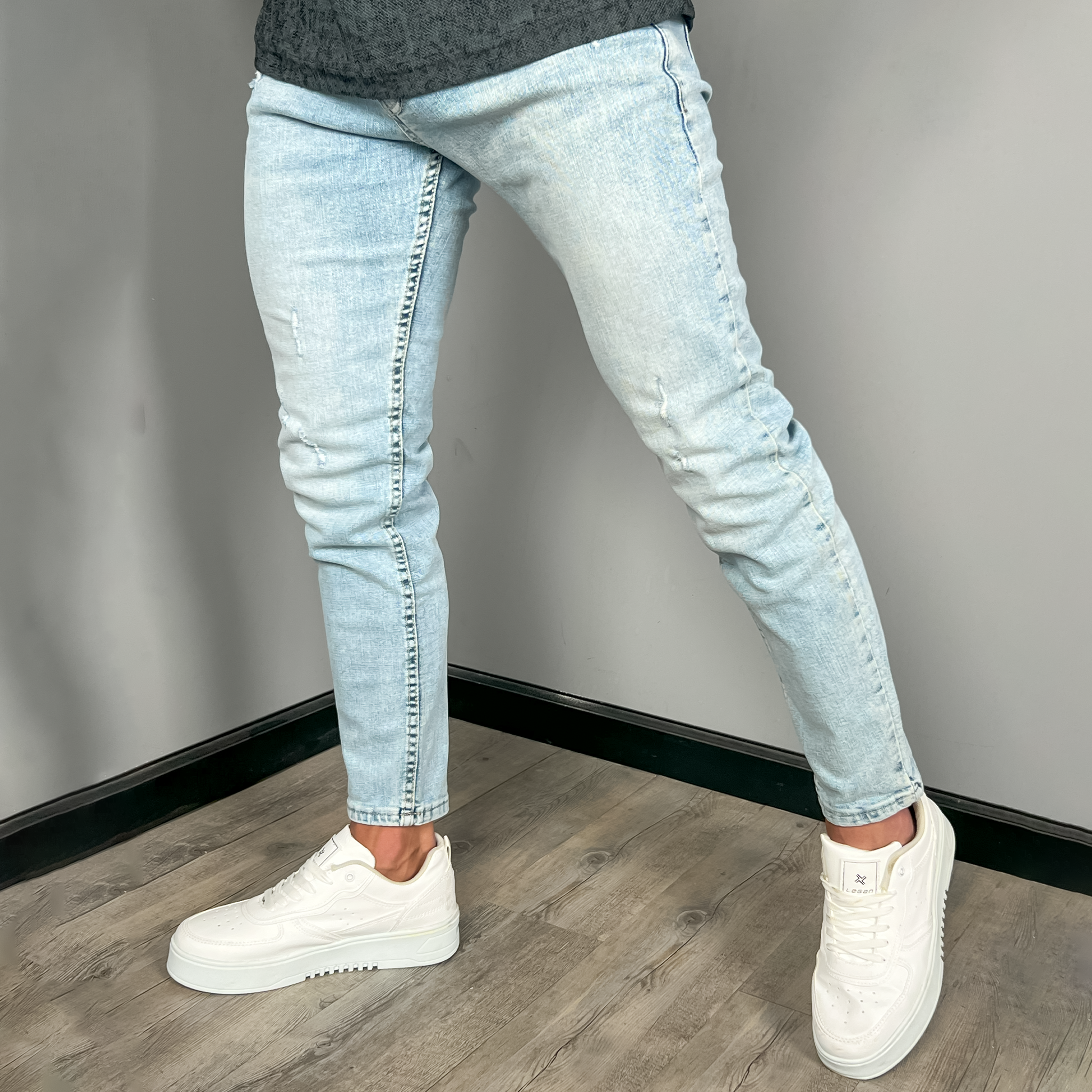 Distressed Jeans