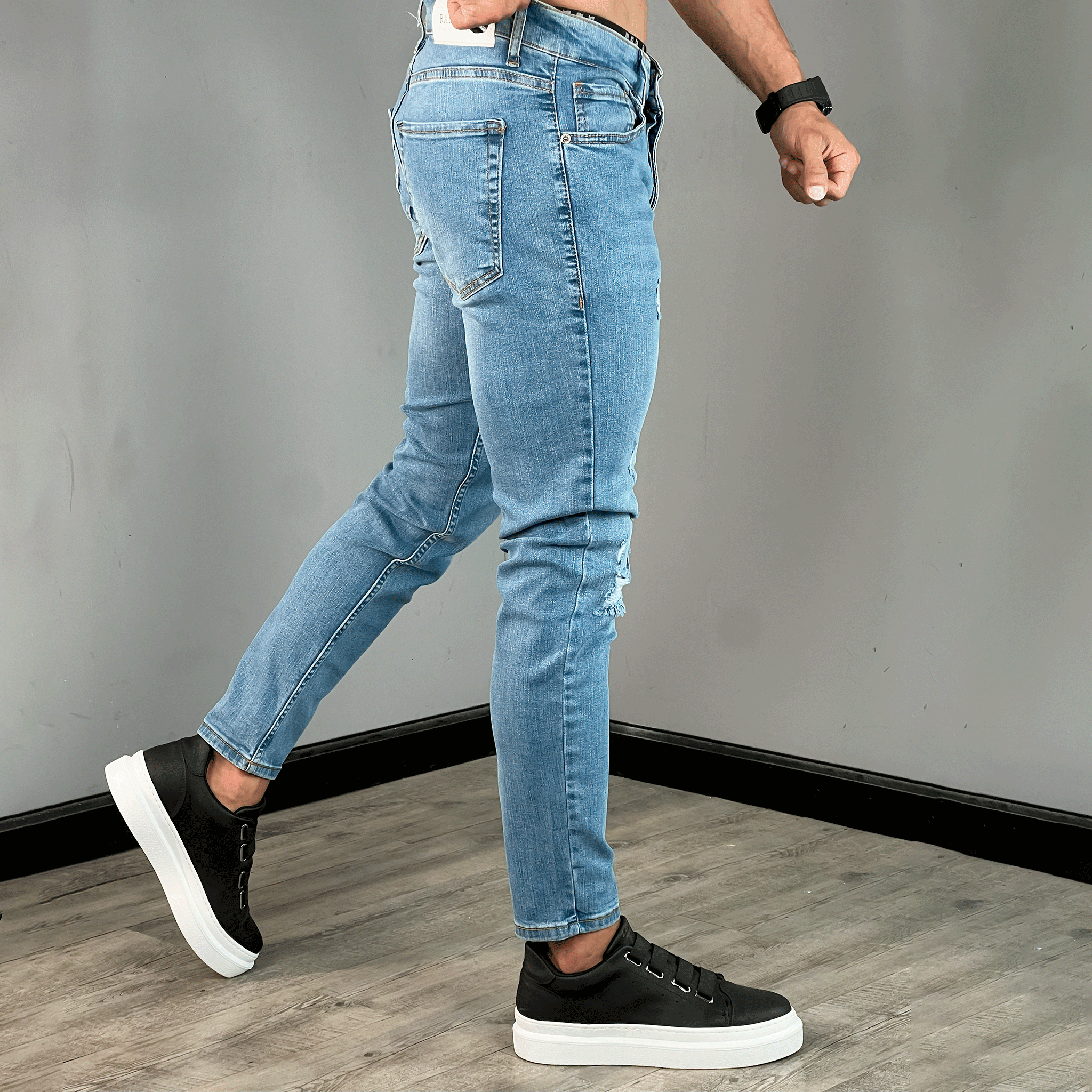Distressed Jeans