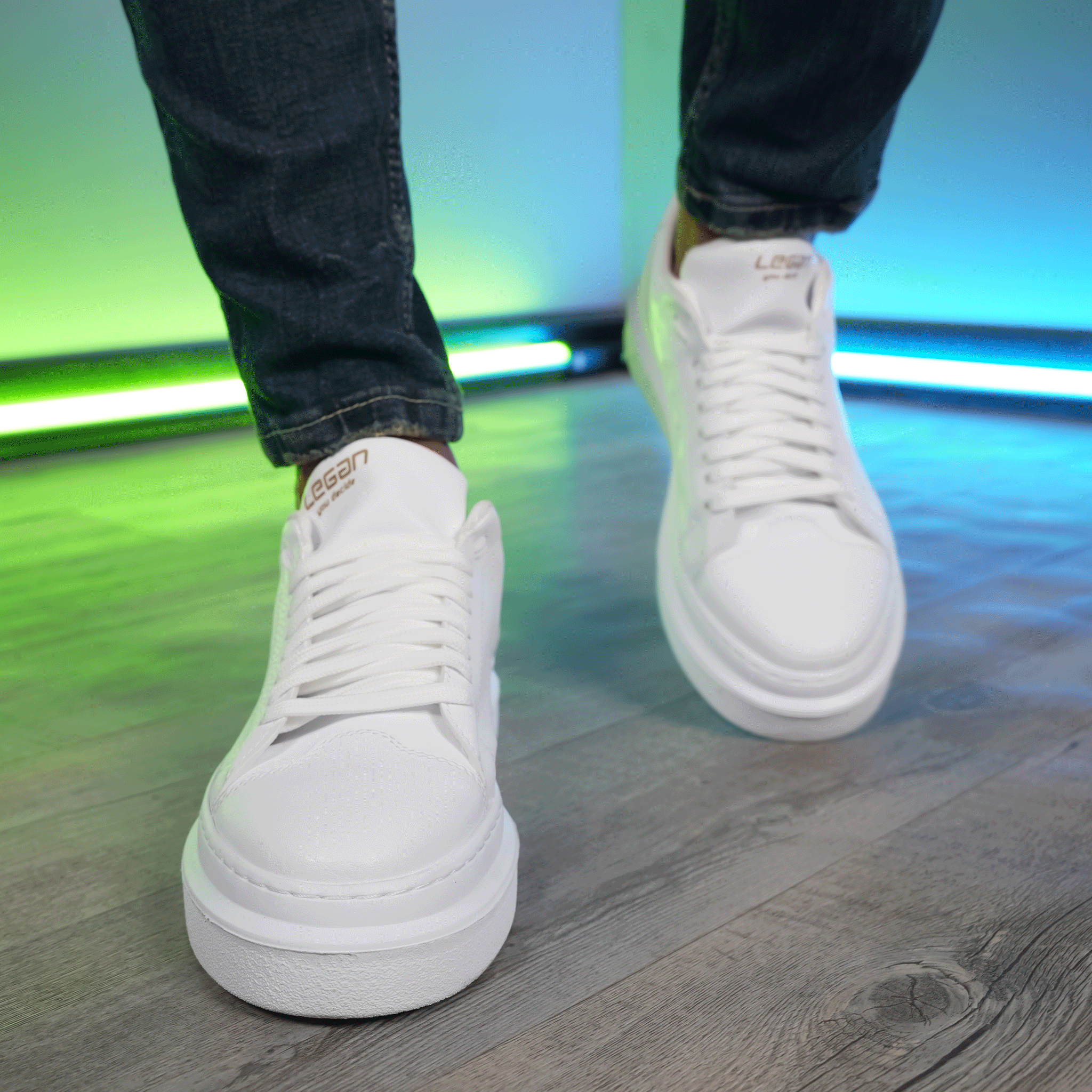 Sport Shoes