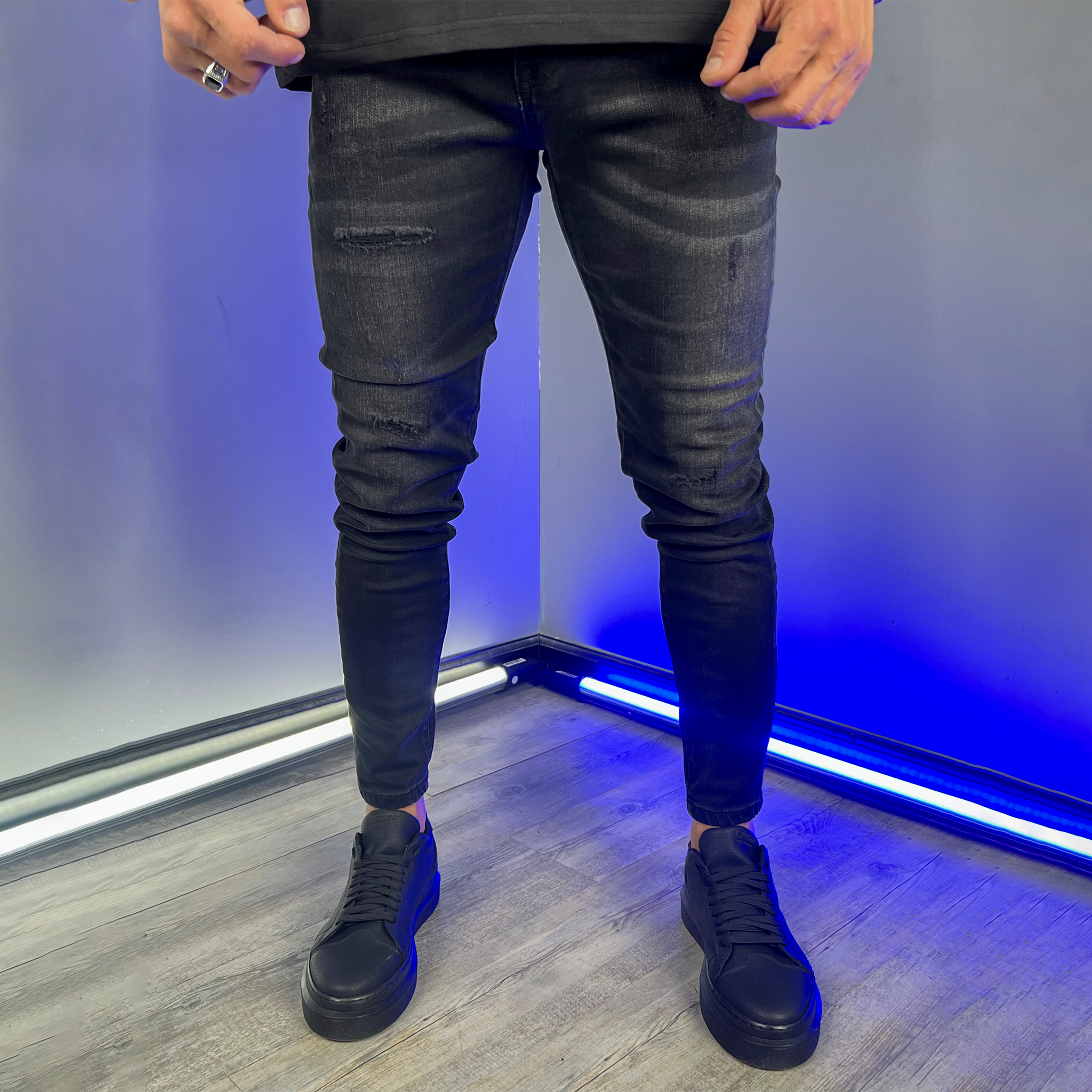 Distressed Jeans
