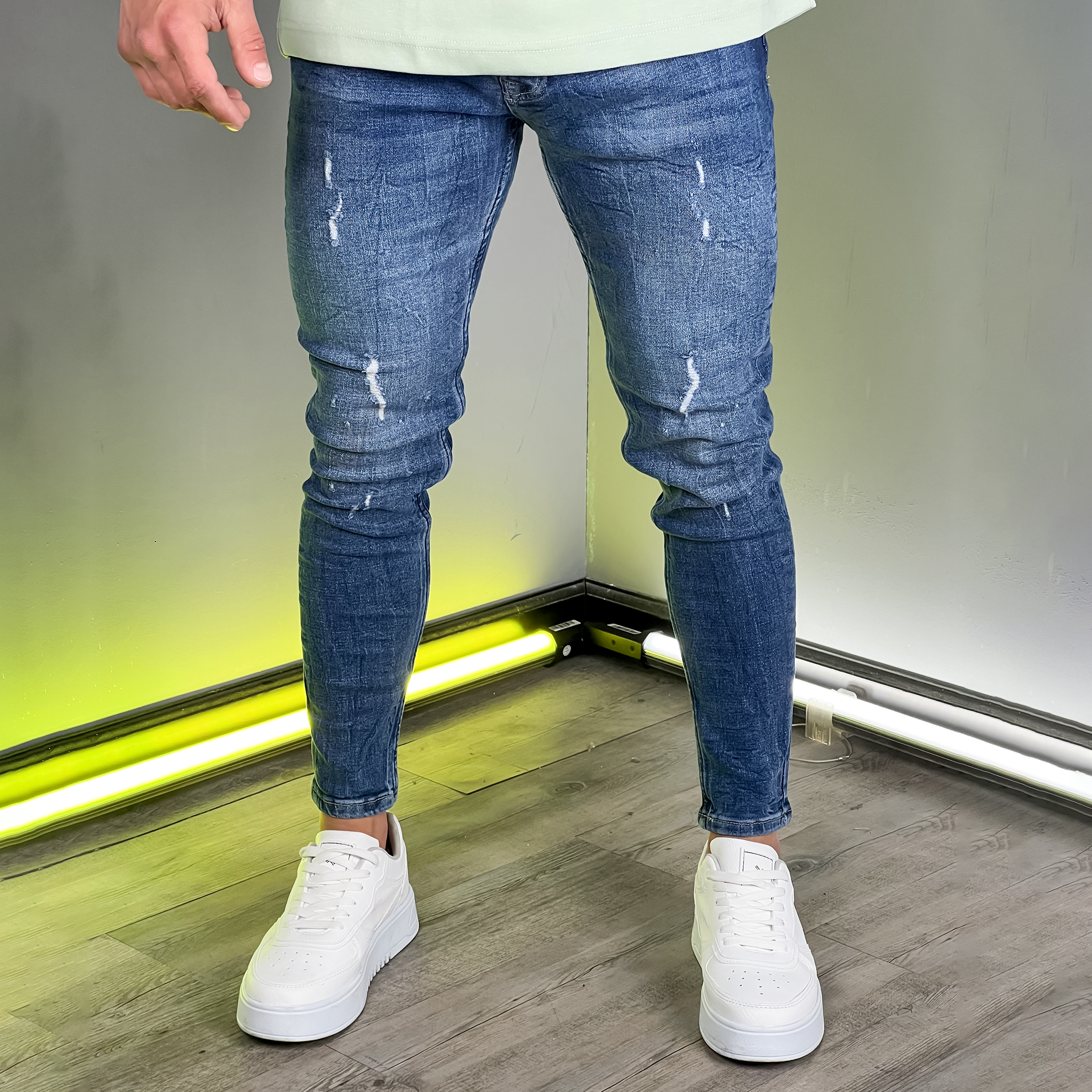 Distressed Jeans