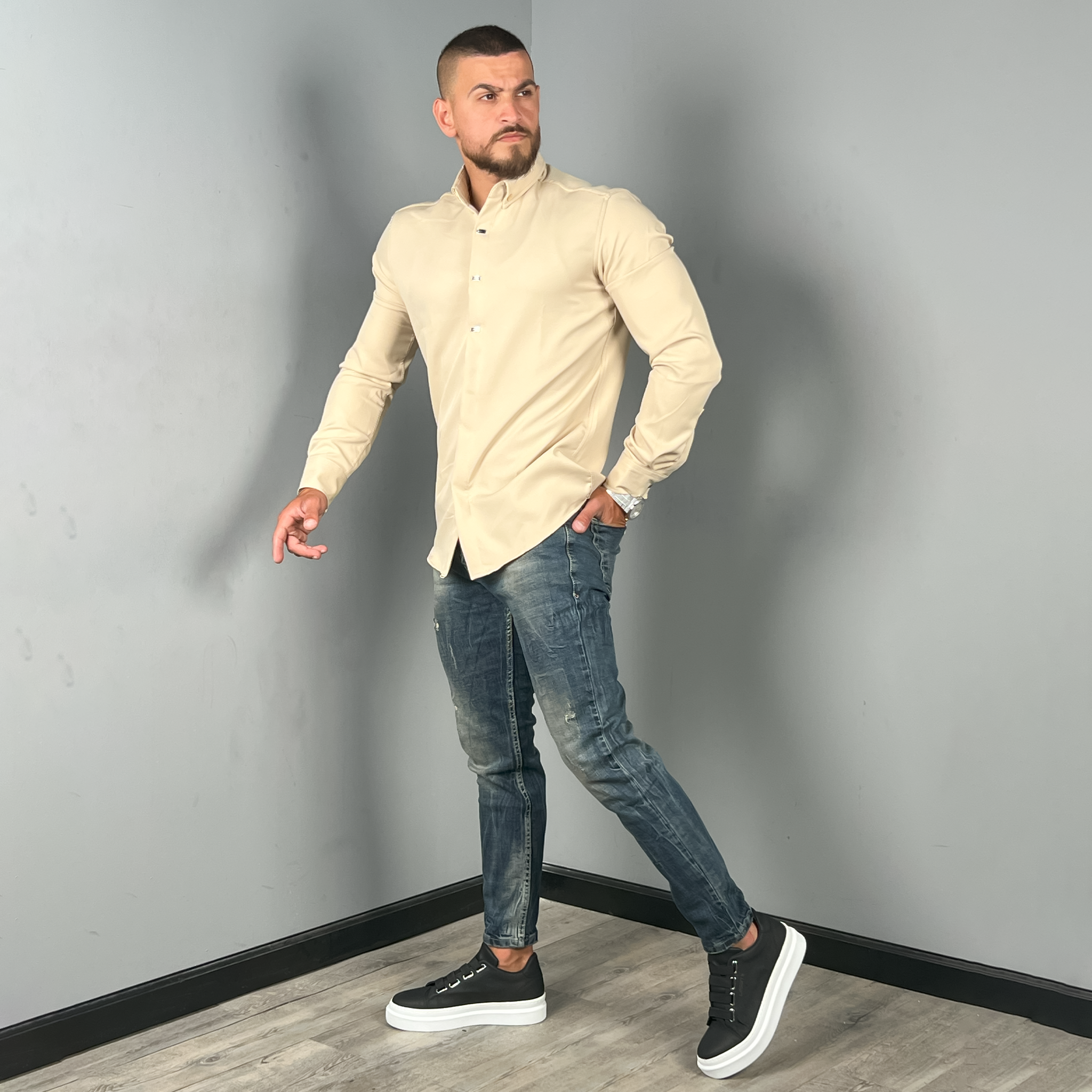 الزي الكامل