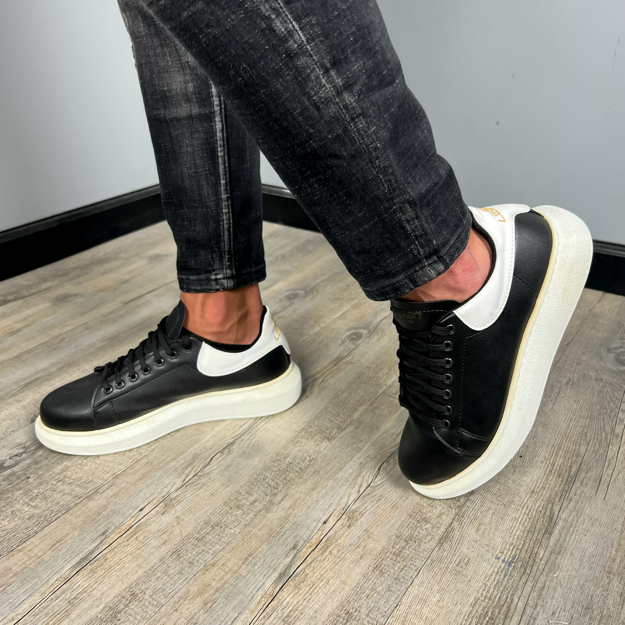 Sport Shoes