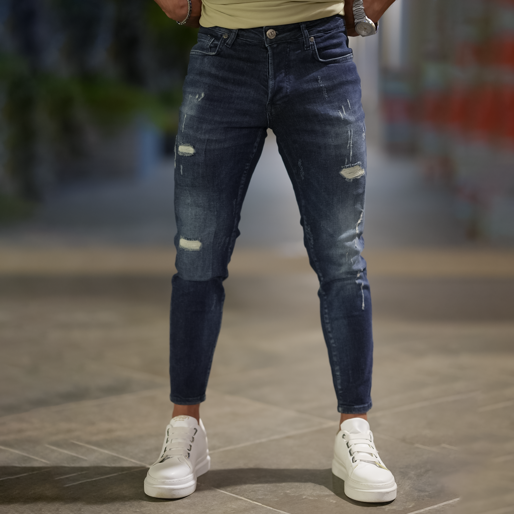 Distressed Jeans