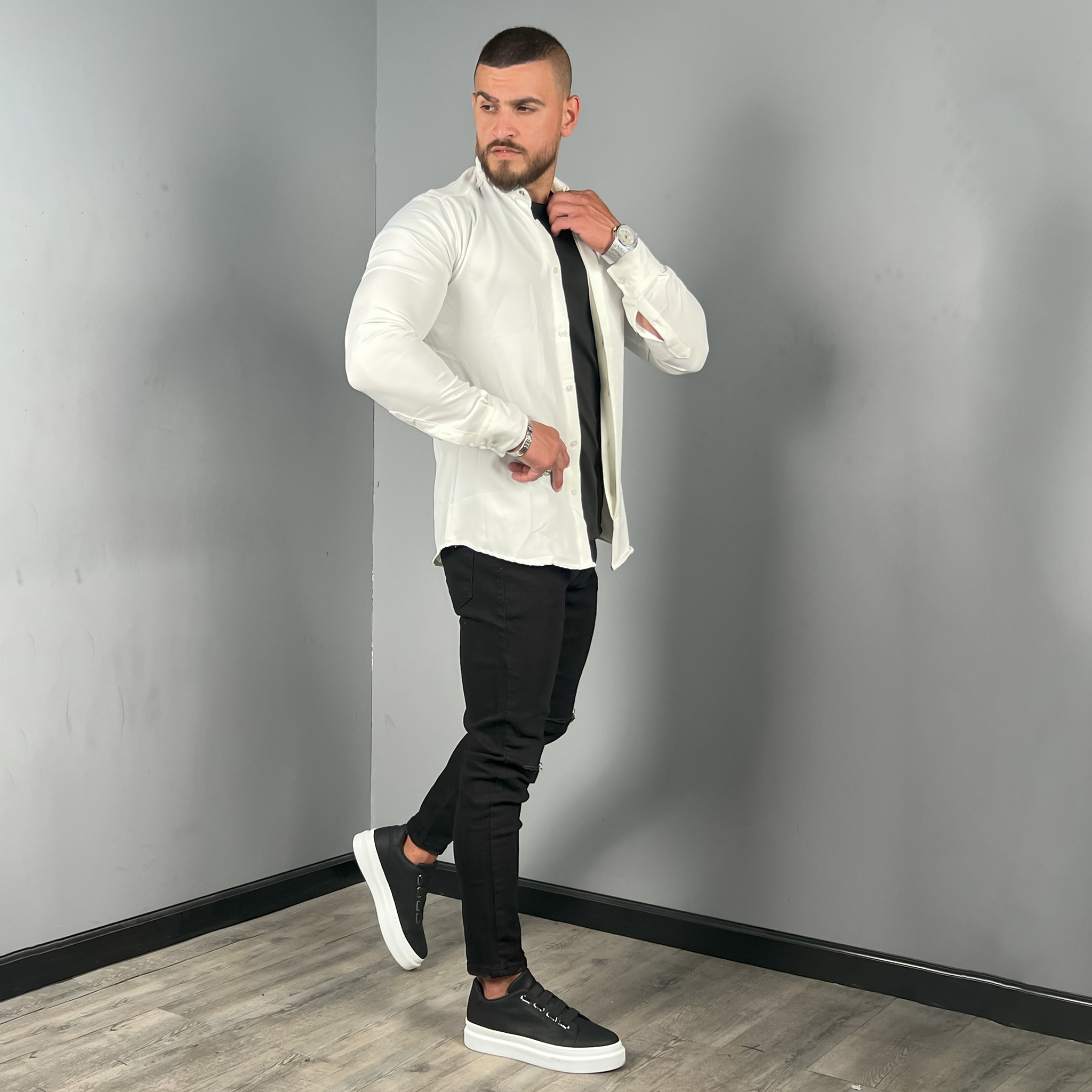 الزي الكامل