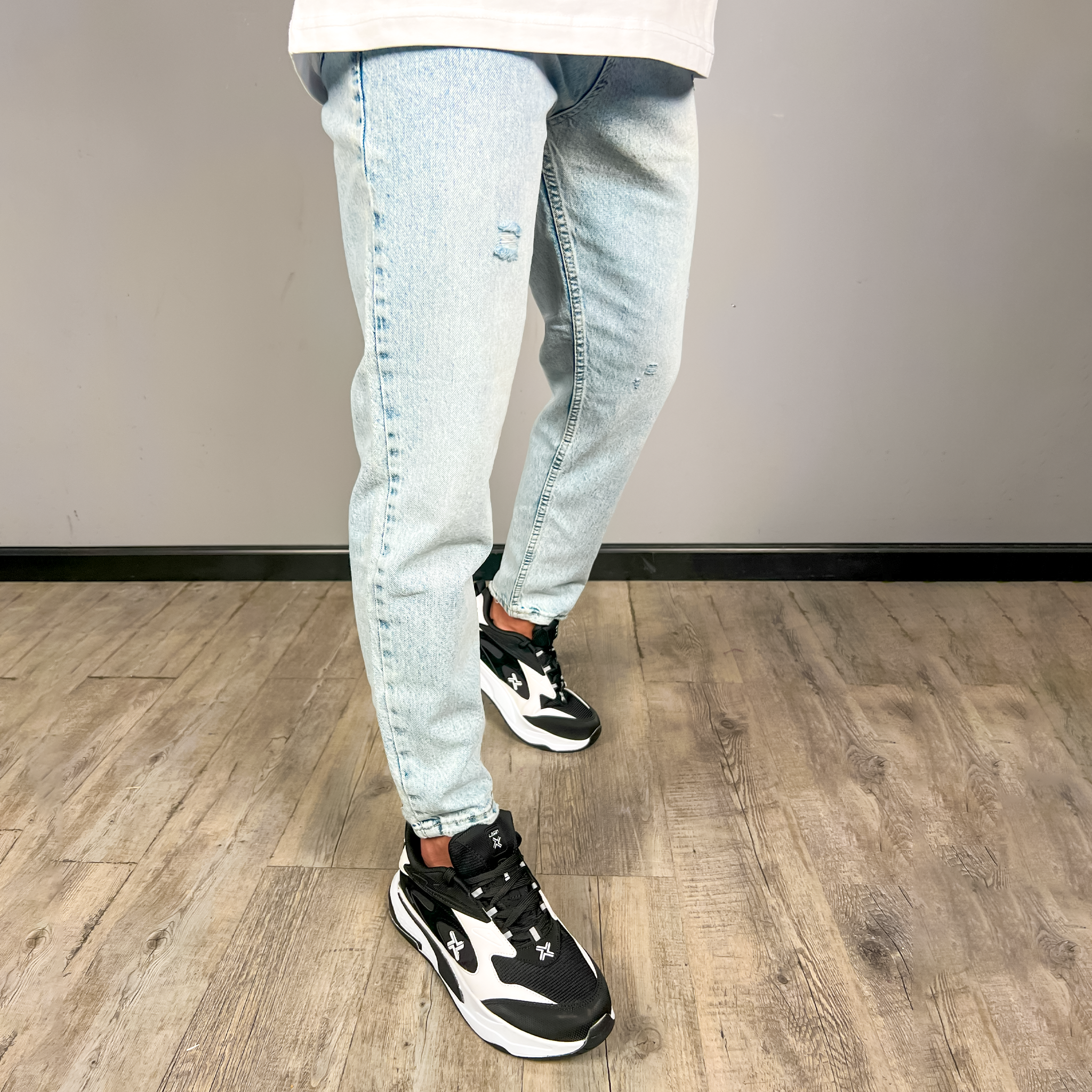 Distressed Jeans