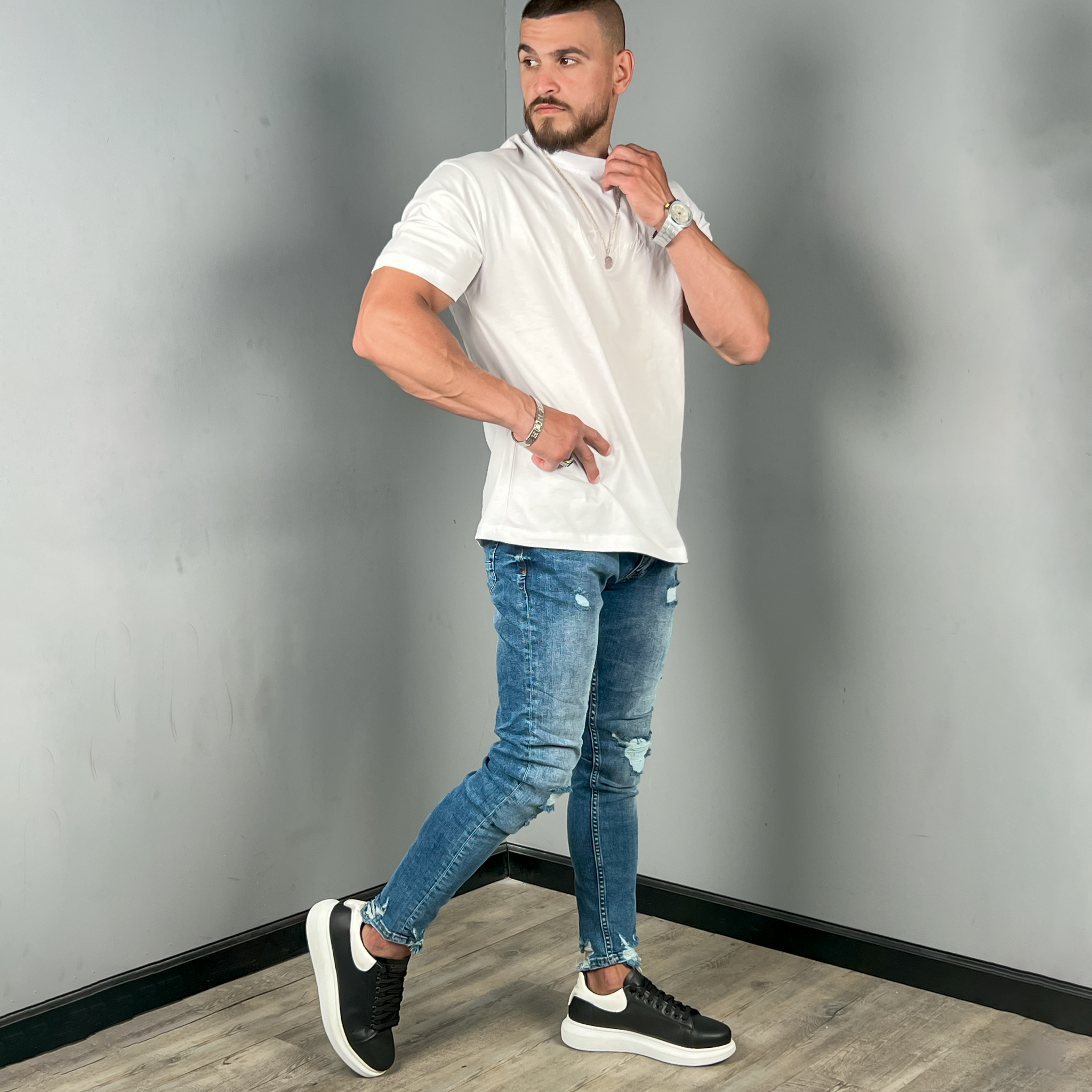 الزي الكامل