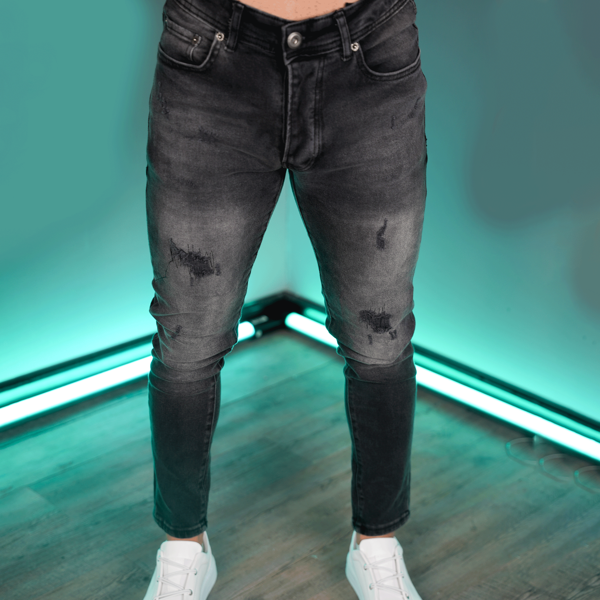 Distressed Jeans #D131